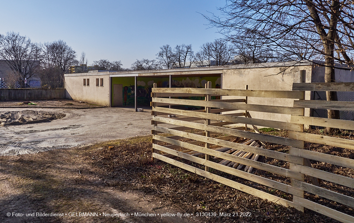 21.03.2022 - Baustelle am Haus für Kinder in Neuperlach